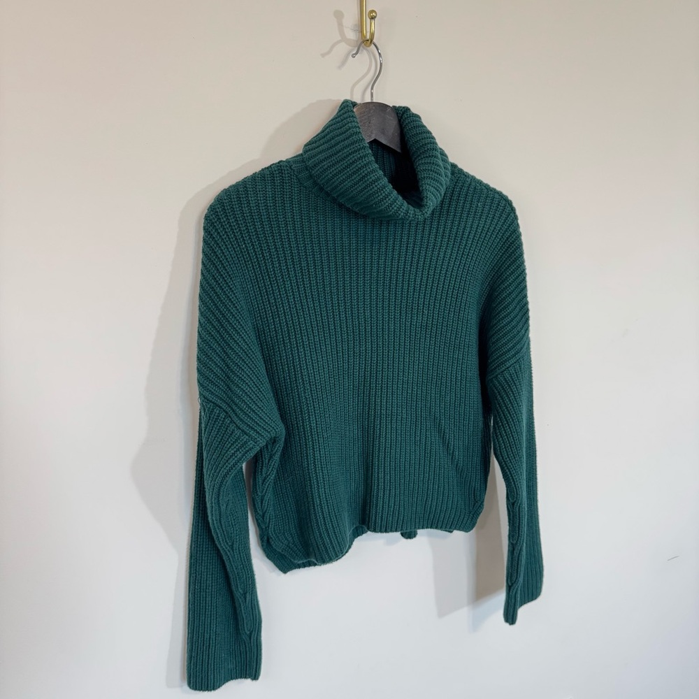Abercrombie & Fitch Dark Green Crop Turtleneck Sweater S